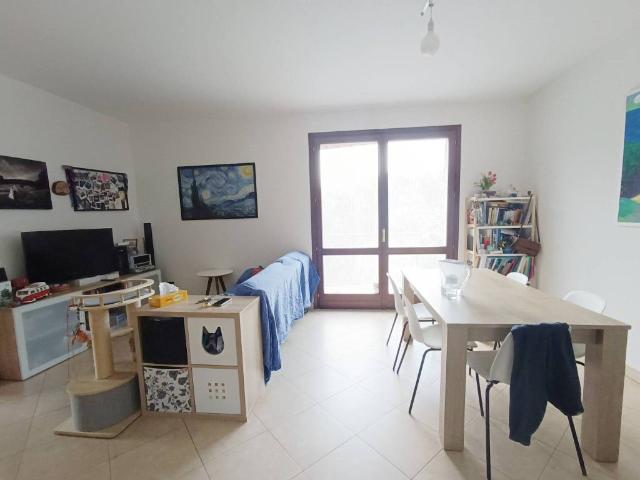 Appartamento in affitto a Crocetta, Re