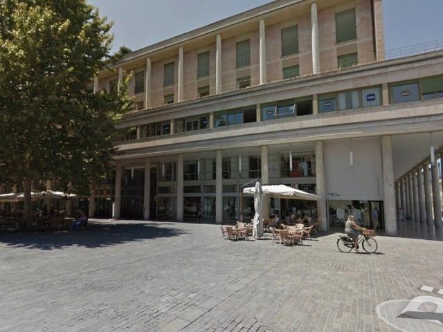 Appartamento in affitto a San Francesco-Giardini Pubblici, Re