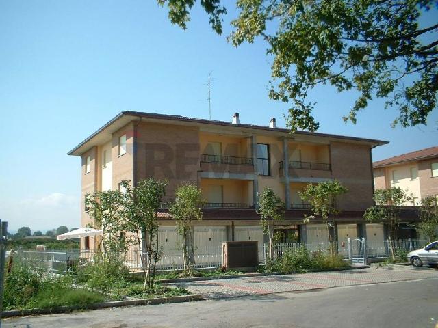 Appartamento in affitto a Ritiro, Re