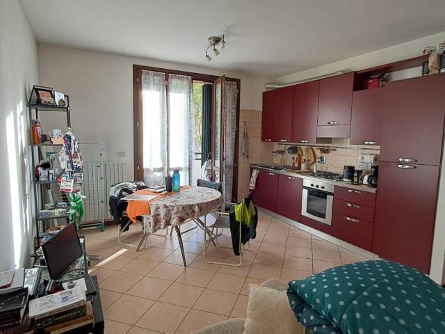 Appartamento in affitto a Canali, Reggio