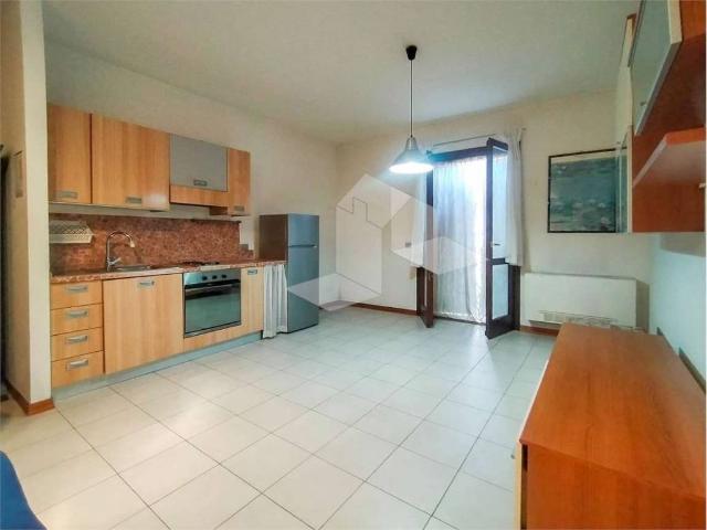 Appartamento in affitto a San Prospero Strinati, Re