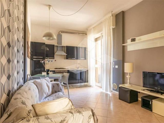 Appartamento in affitto a San Pietro città, Re