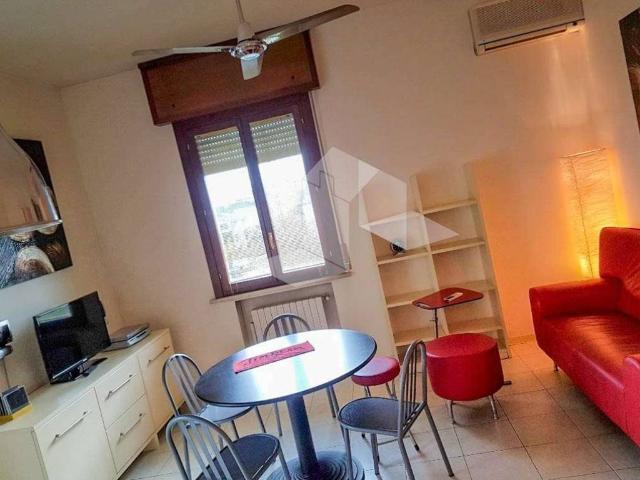 Appartamento in affitto a Re, Reggio Emilia