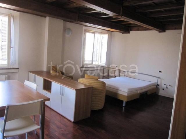 Appartamento in affitto a San Nicolò, Re