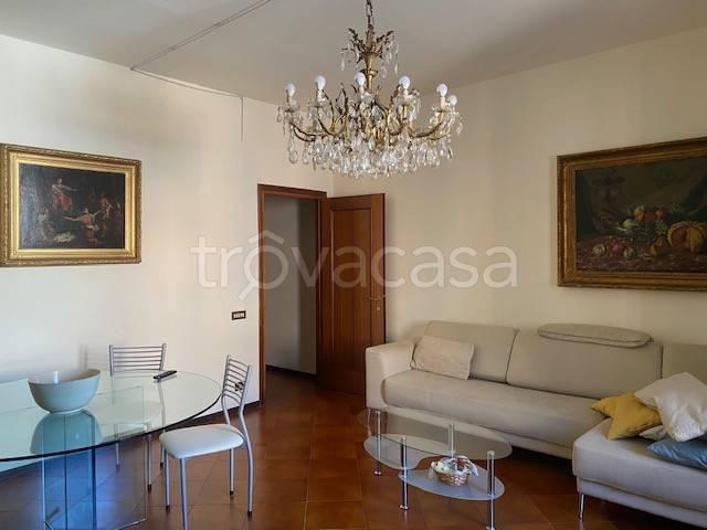 Appartamento in affitto a Colline Matildiche, Re