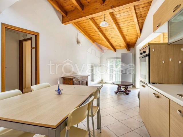 Appartamento in affitto a Colline Matildiche, Re