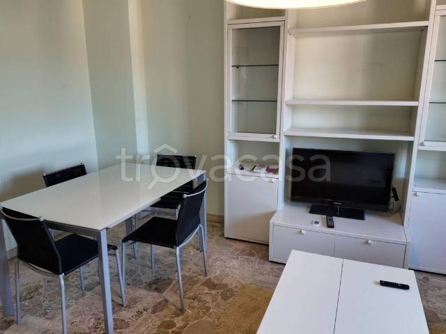 Appartamento in affitto a San Giacomo città, Re