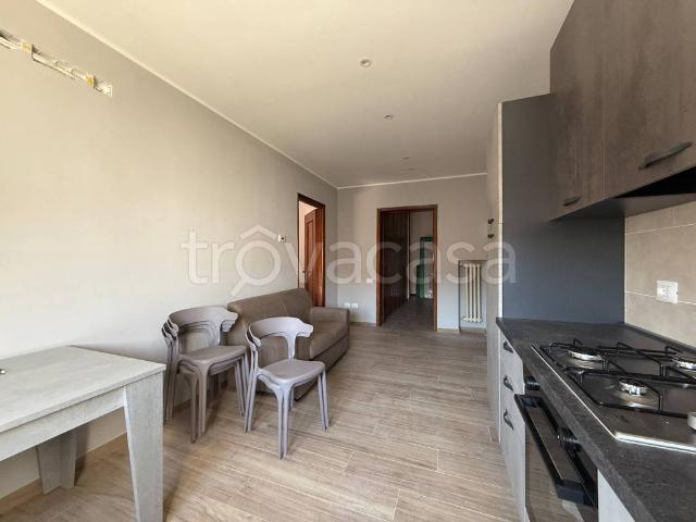 Appartamento in affitto a Buon Pastore, Re