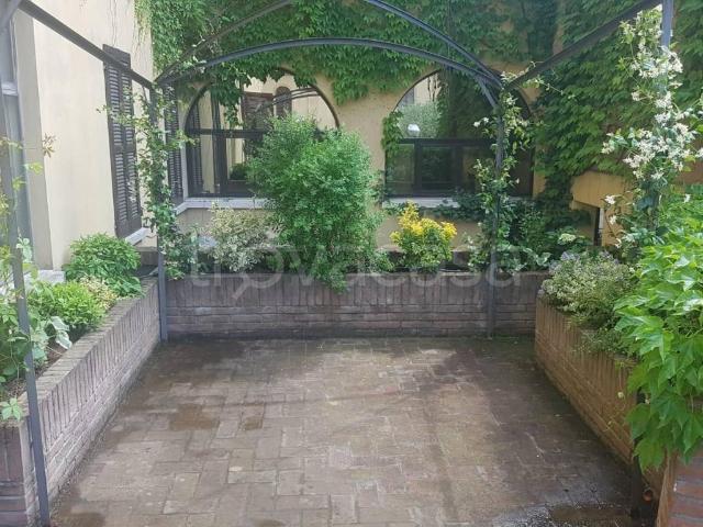 Appartamento in affitto a San Francesco-Giardini Pubblici, Re