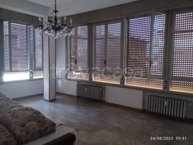 Appartamento in affitto a Santo Stefano esterna, Re