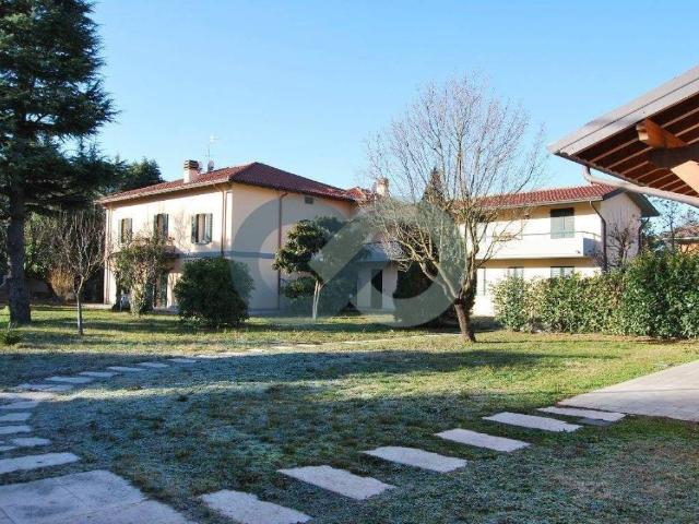 Appartamento in affitto a Rezzato, Lombardia