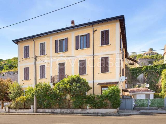 Appartamento in affitto a Rezzato, Lombardia
