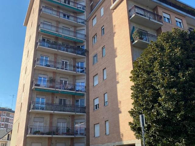 Appartamento in affitto a Lucernate, Rho