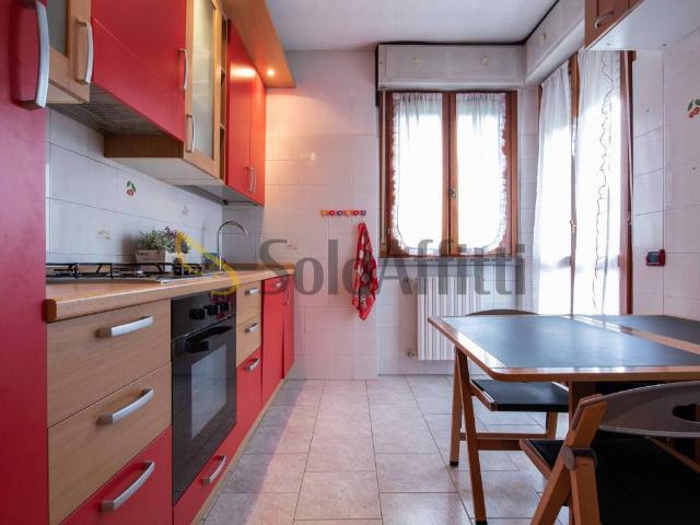 Appartamento in affitto a Lucernate, Rho