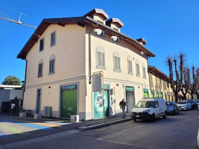 Appartamento in affitto a Lucernate, Rho