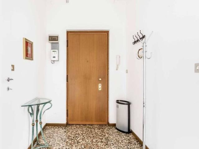 Appartamento in affitto a Pasquè, Rho