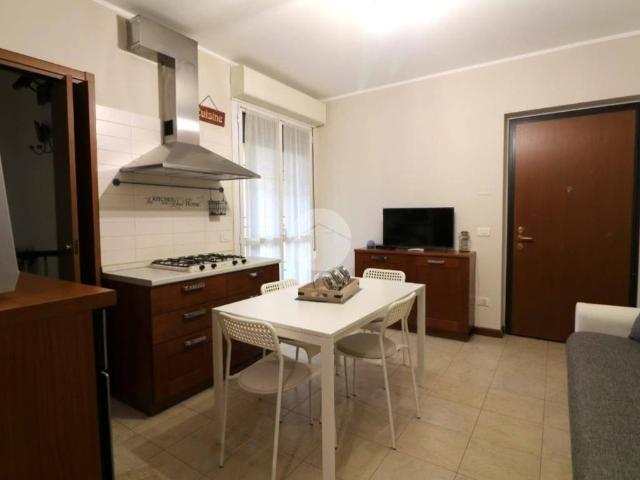 Appartamento in affitto a Lucernate, Rho