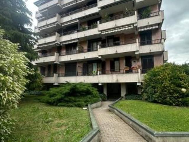Appartamento in affitto a Lucernate, Rho