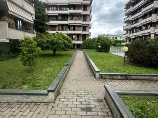 Appartamento in affitto a Lucernate, Rho