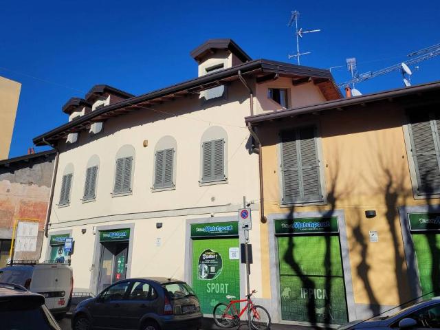 Appartamento in affitto a Lucernate, Rho