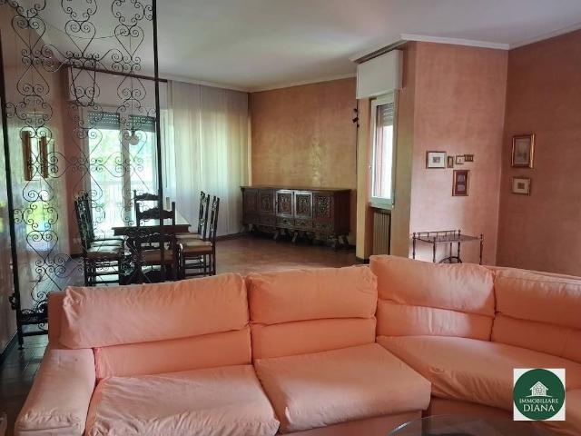Appartamento in affitto a Lucernate, Rho