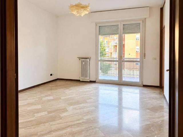 Appartamento in affitto a Passirana, Rho