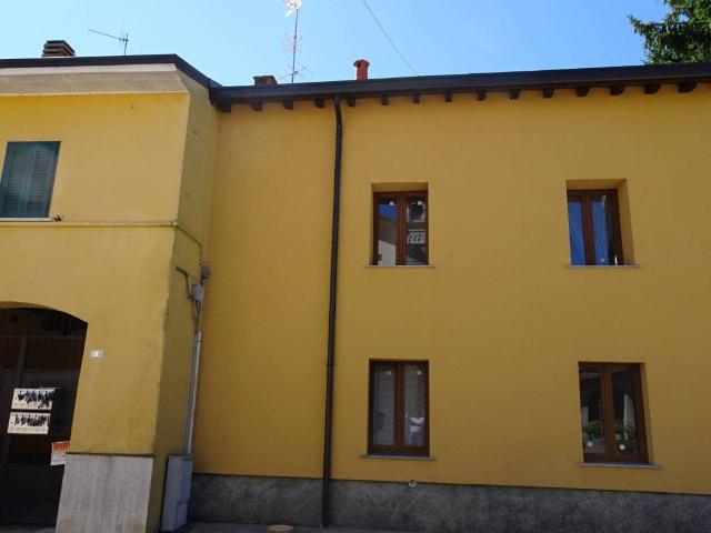 Appartamento in affitto a Rho, Lombardia