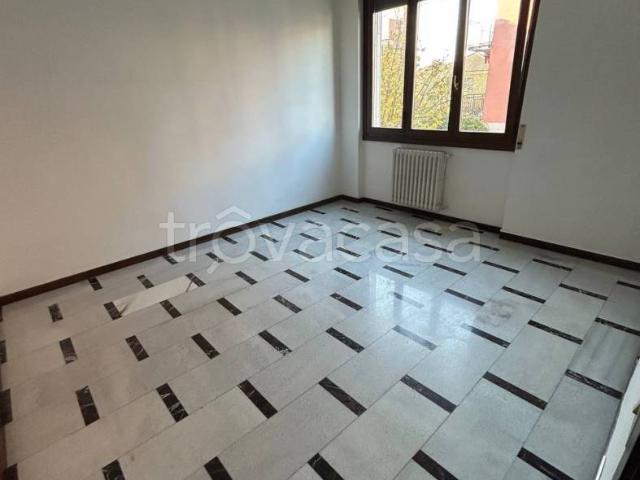 Appartamento in affitto a San Paolo-Capuana, Rho