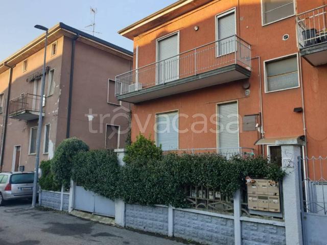 Appartamento in affitto a Lucernate, Rho