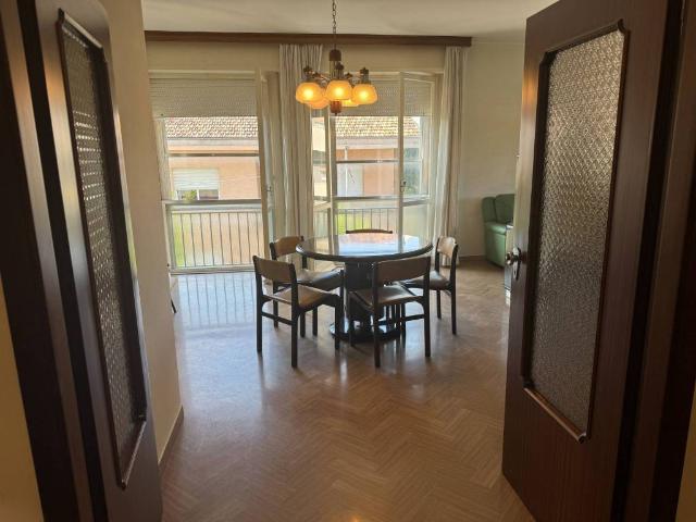 Appartamento in affitto a Riccione, Reggio Emilia