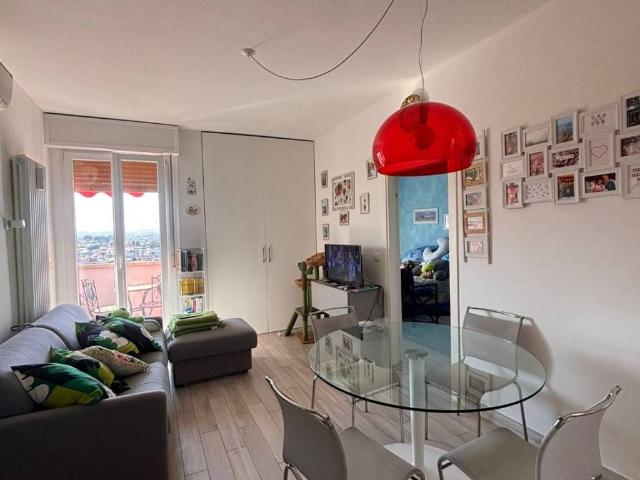 Appartamento in affitto a Riccione, Reggio Emilia