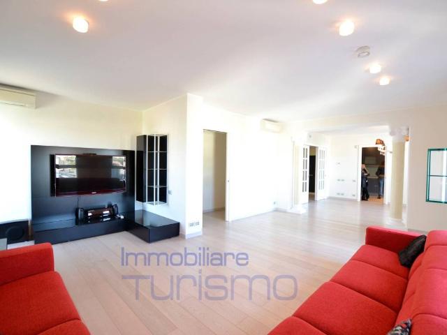 Appartamento in affitto a Riccione, Reggio Emilia