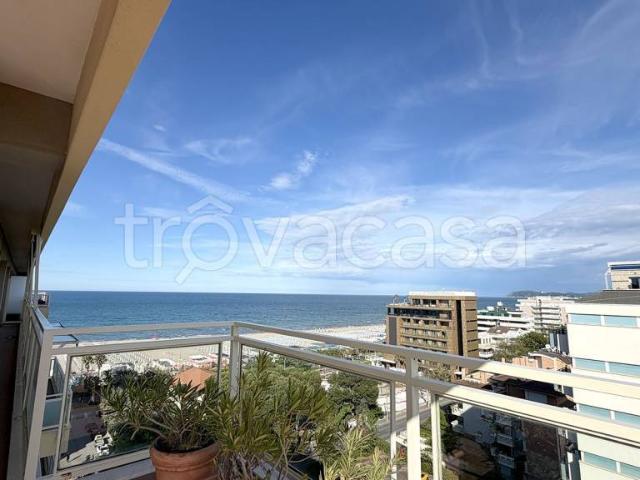 Appartamento in affitto a Abissinia, Riccione