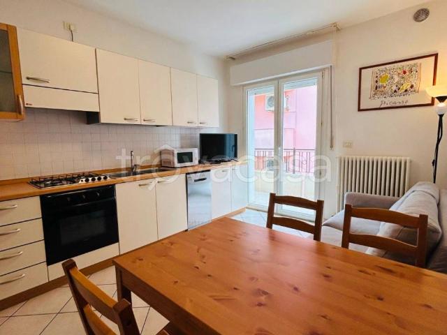 Appartamento in affitto a Abissinia, Riccione