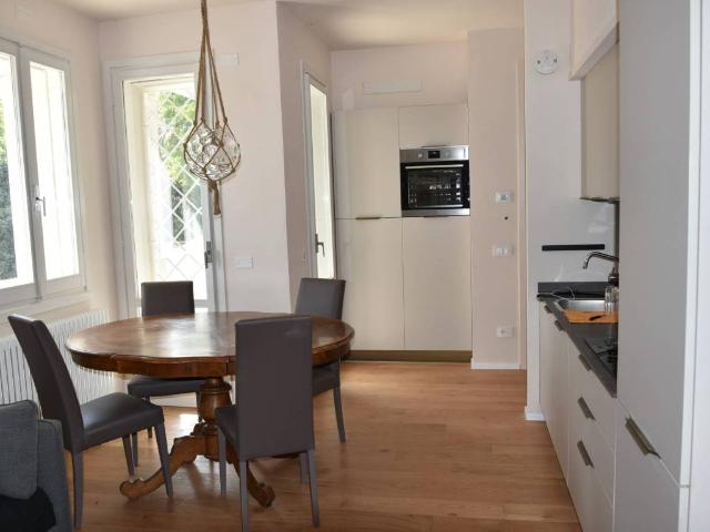 Appartamento in affitto a Rimini, Reggio Emilia