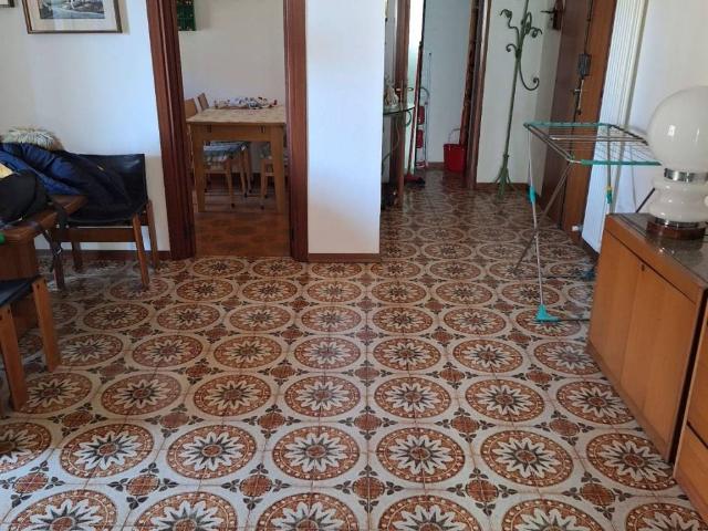 Appartamento in affitto a Rimini, Reggio Emilia