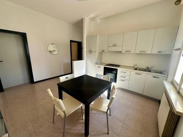Appartamento in affitto a Rimini, Reggio Emilia