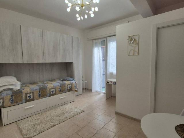Appartamento in affitto a Rimini, Reggio Emilia