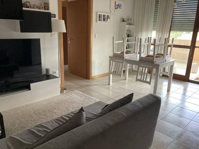 Appartamento in affitto a Rimini, Reggio Emilia