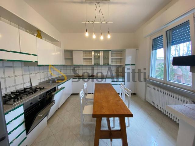 Appartamento in affitto a Rimini, Reggio Emilia