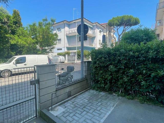 Appartamento in affitto a Rimini, Reggio Emilia