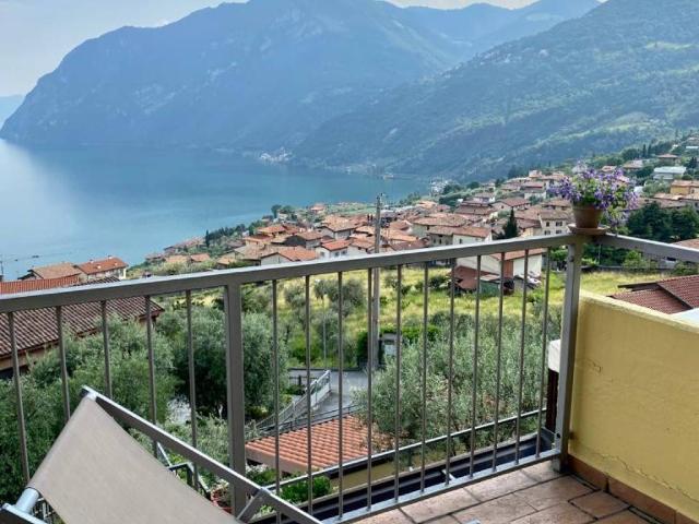 Appartamento in affitto a Riva Di Solto, Lombardia
