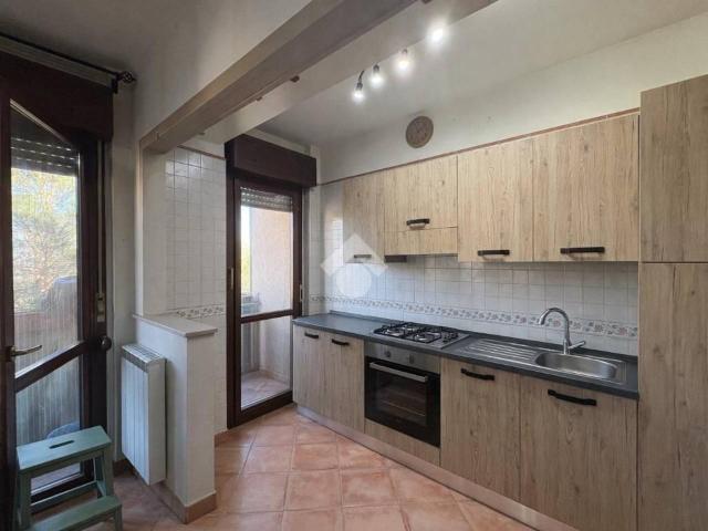 Appartamento in affitto a Giardino di Roma, Roma Capitale