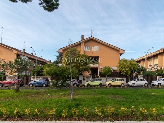 Appartamento in affitto a Mostacciano, Roma Capitale