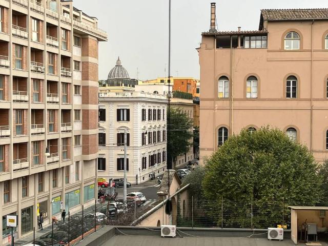 Appartamento in affitto a Prati, Roma