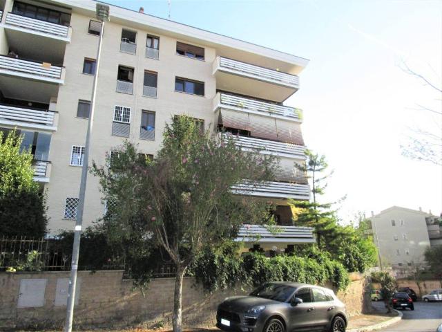 Appartamento in affitto a Mostacciano, Roma Capitale