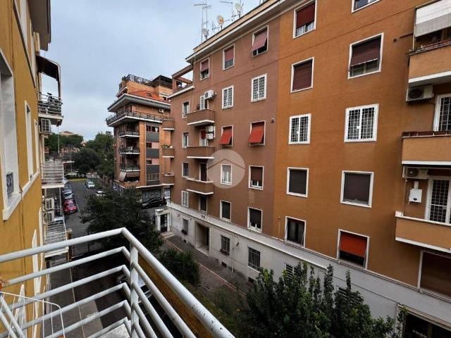 Appartamento in affitto a Municipio Roma VII, Roma Capitale