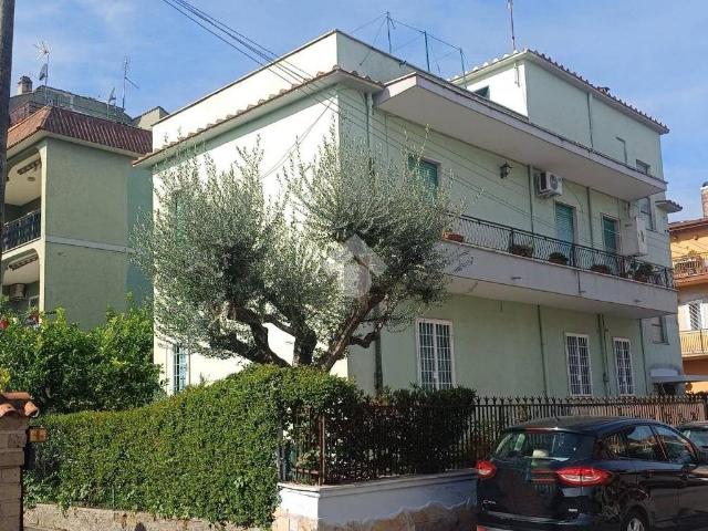 Appartamento in affitto a Romanina, Roma