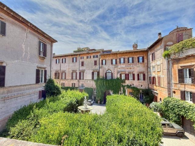 Appartamento in affitto a Municipio Roma I, Roma Capitale