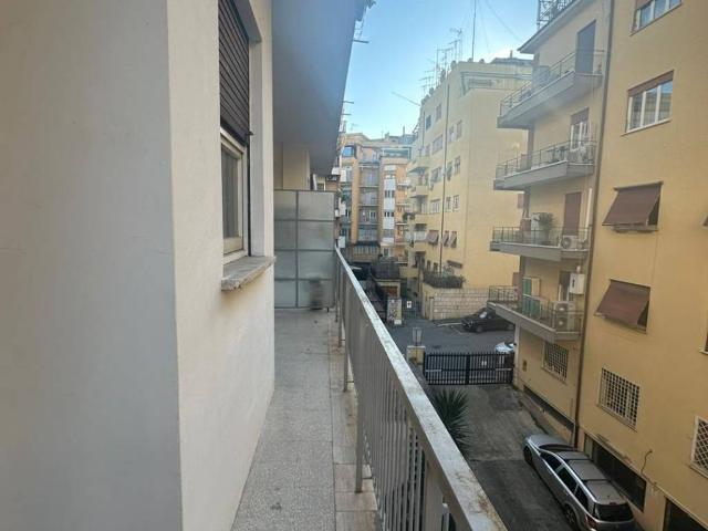Appartamento in affitto a Municipio Roma XV, Roma Capitale